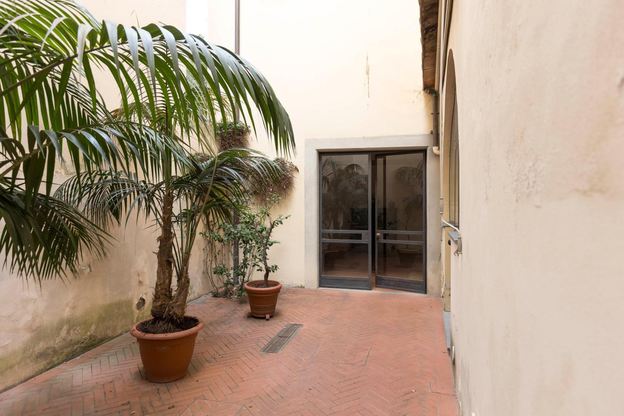 Santa Croce Cozy Duplex Apartment